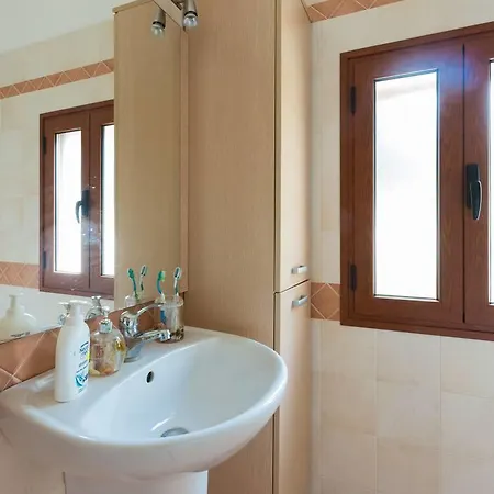 Badessa Villa *